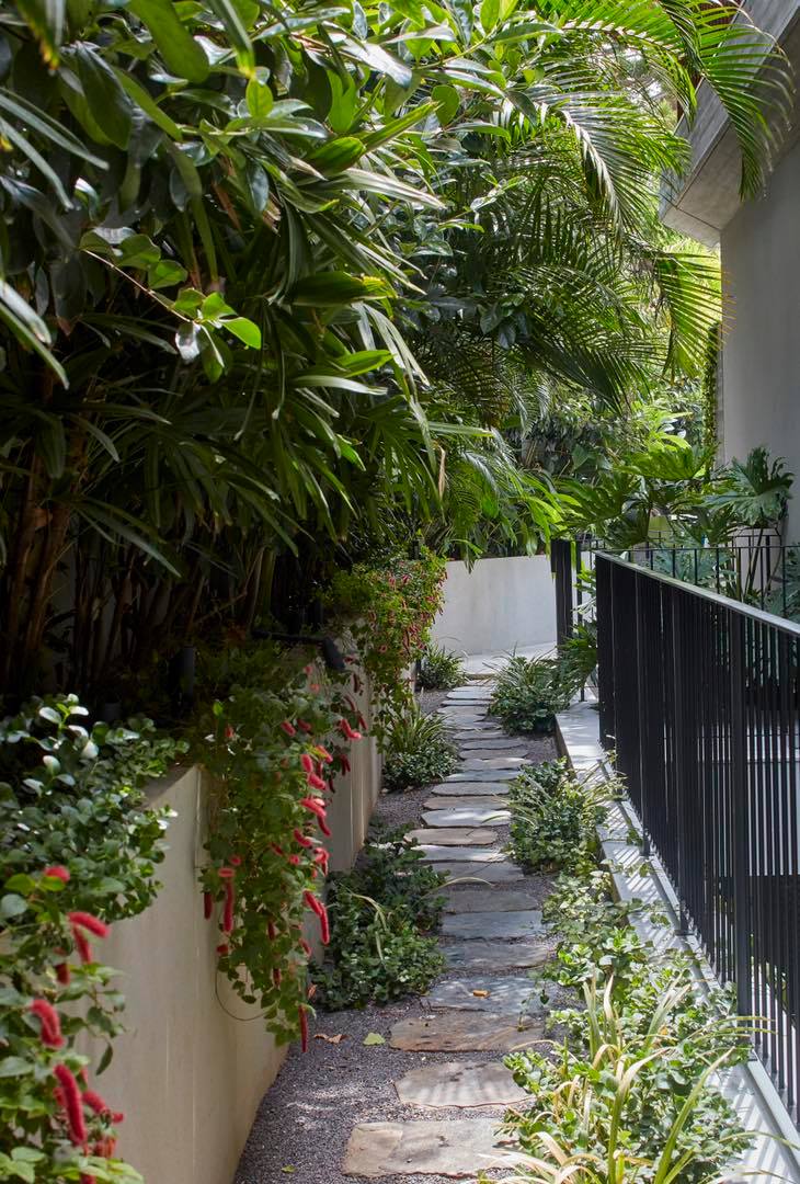 238058082_1679130382283369_1494040472686254572_n